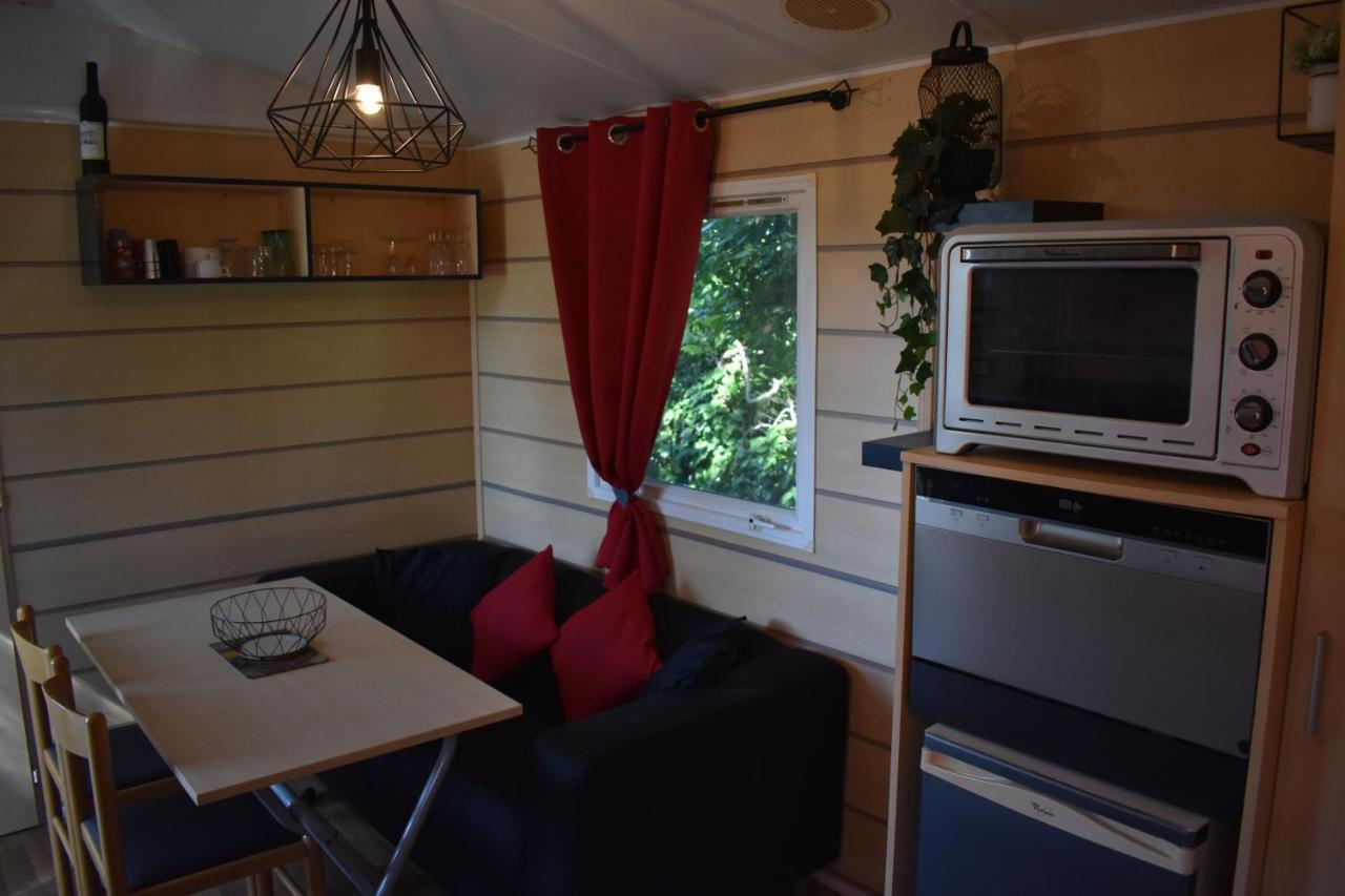 Mobil-Home Sur Terrain Bucolique Hyères Zewnętrze zdjęcie